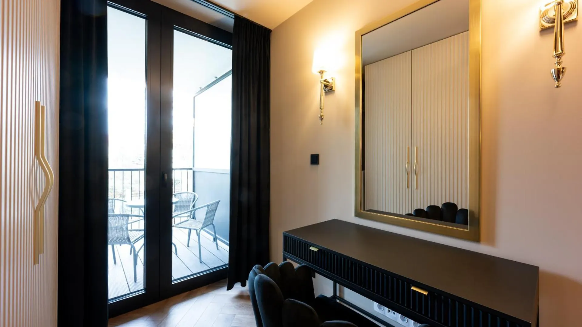 Native Apartments Kosciuszki 39I24 Krakow Poland